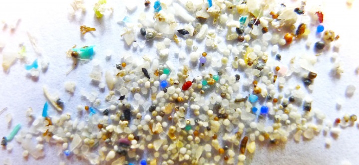 EU Parliament microplastic bans tackle plastic pollution