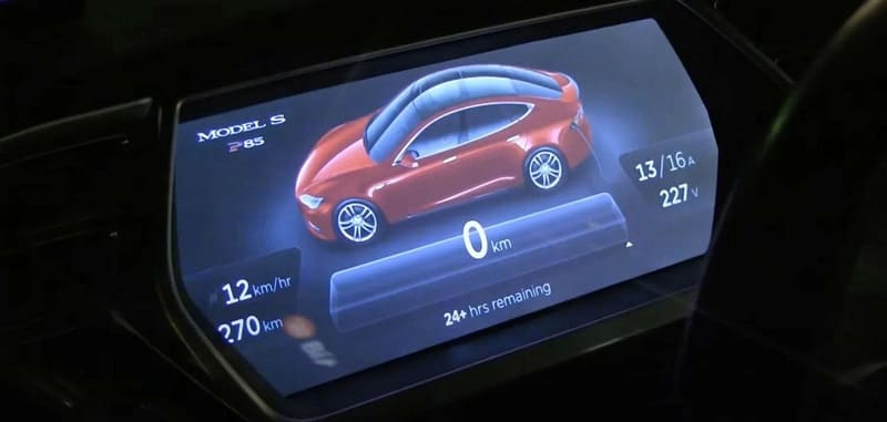 Tesla: batteries degrade by only 12% after 320,000 km