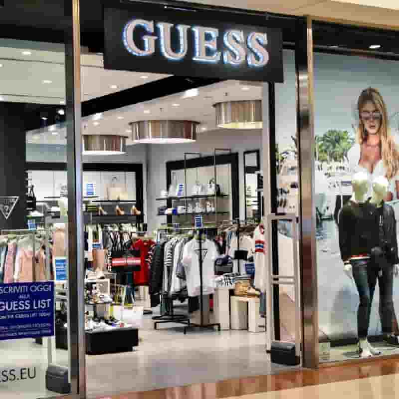 GUESS  : US Clothing Giant Expands in Russia, Consolidating Business