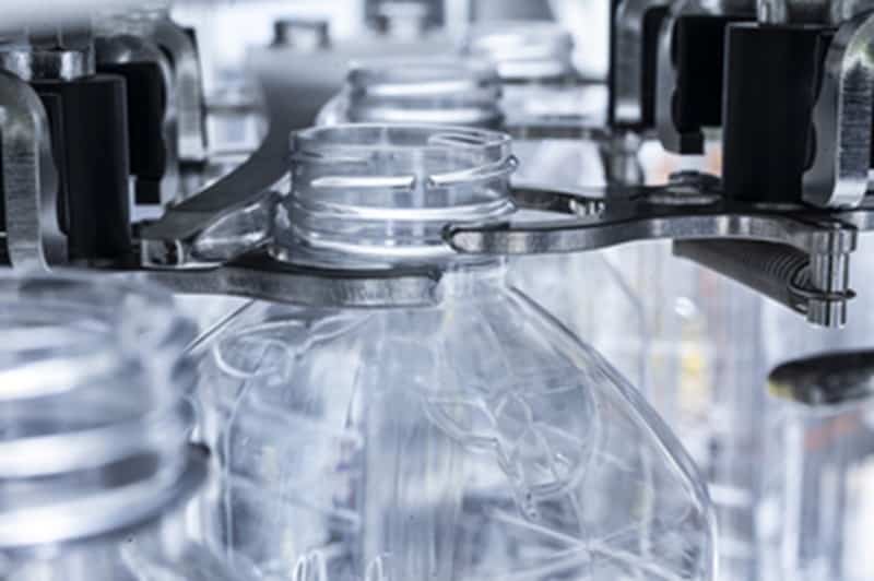 Anuga FoodTec: KHS systems combine efficiency with safety