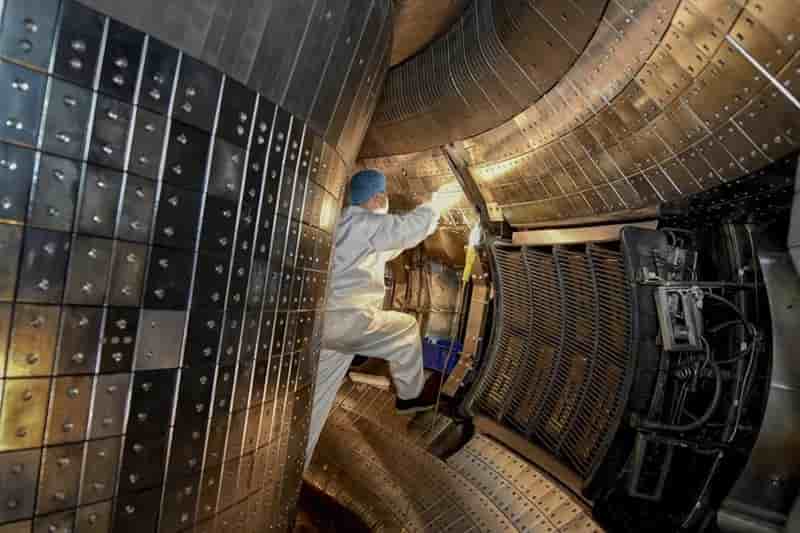 Carbon: The Unseen Challenge in Nuclear Fusion Reactors